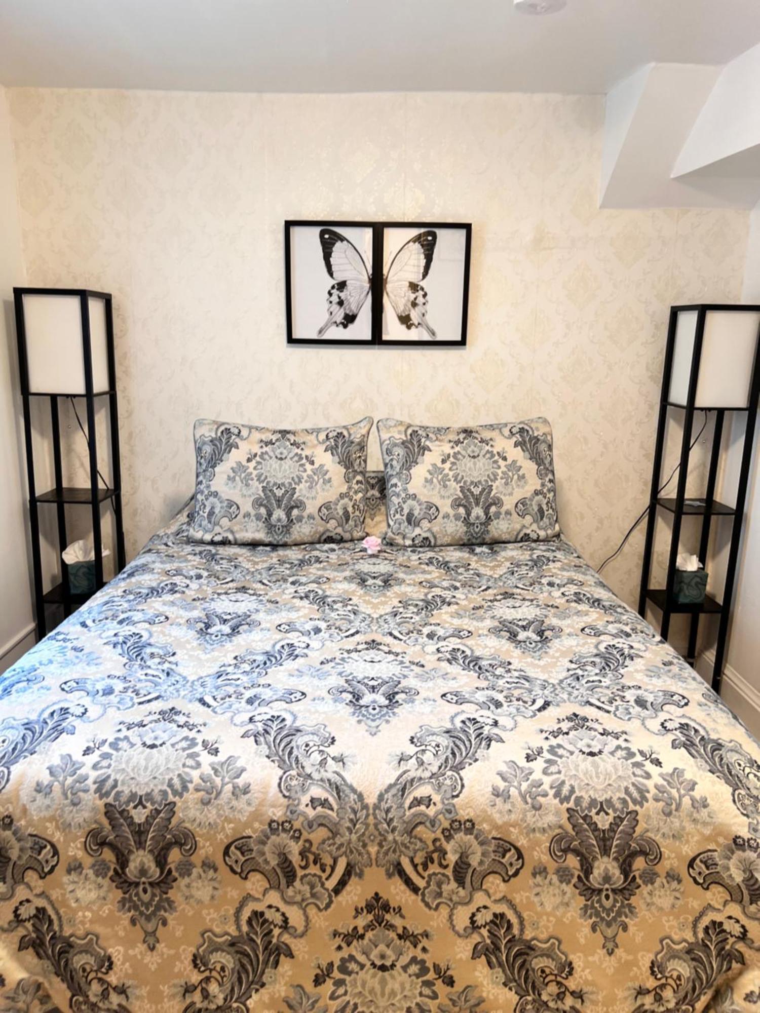 Across The Inn Entire Colonial House With Lovely Porch & Extremely Fast Wi-Fi Washington المظهر الخارجي الصورة
