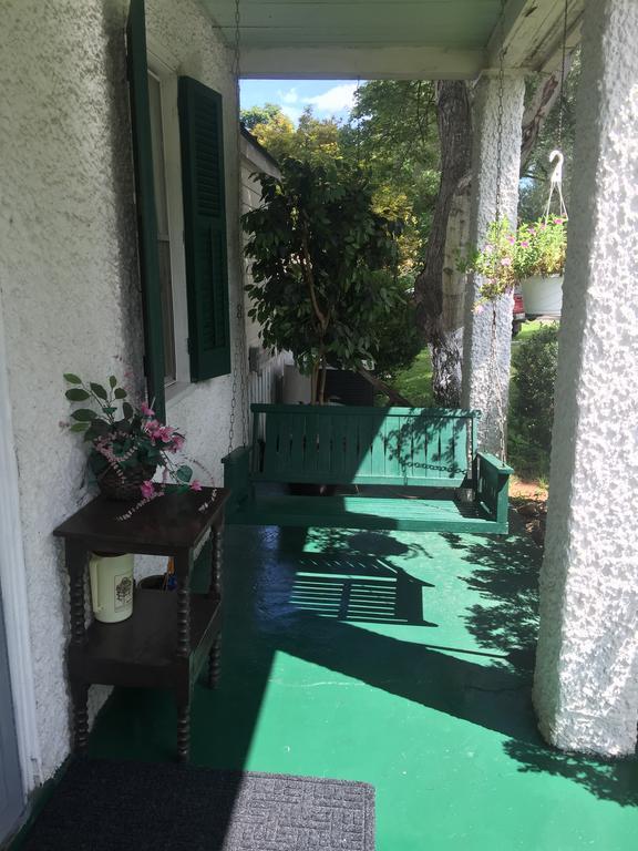 Across The Inn Entire Colonial House With Lovely Porch & Extremely Fast Wi-Fi Washington المظهر الخارجي الصورة